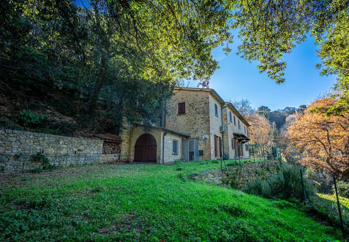 Farm hus i Volterra, Pisa, Volterra - € 490.000 | Ref: C-09-462181 - foto 1