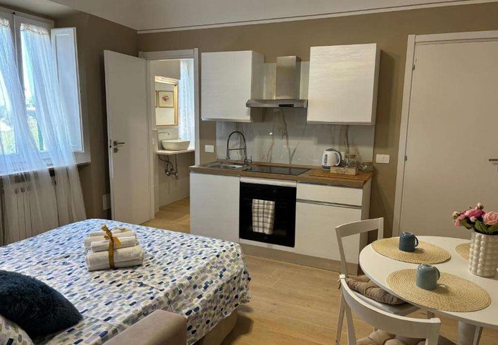 Villa i Volterra, Pisa, Volterra - € 145.000 | Ref: A-254 appartamento grande secondo piano-462610 - foto 1