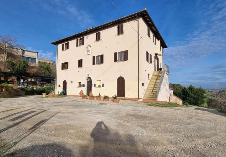 Villa i Volterra, Pisa, Volterra - € 65.000 | Ref: A-106-463671 - foto 1