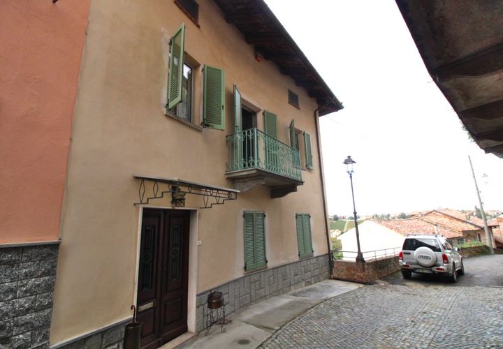 Villa a Govone, Cuneo, Govone - € 129.000 | Ref: 85412125 - foto 1