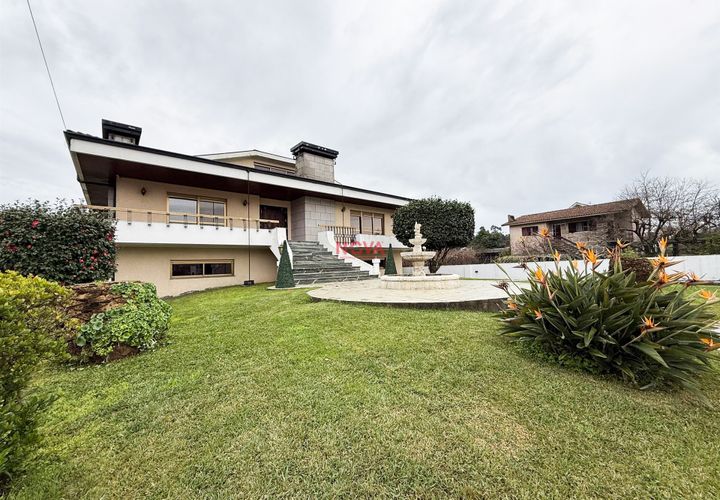 Villa a Maia, Porto, Maia - € 925.000 | Ref: NOVA-ER-2154 - foto 1