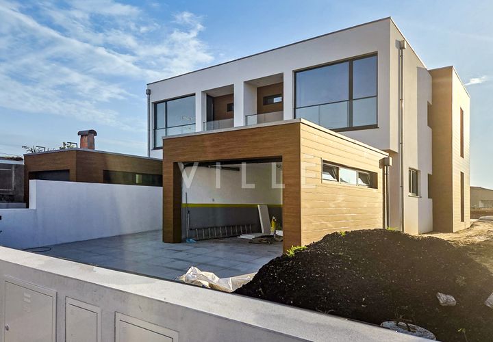 Villa i Aveiro, Aveiro, Aveiro - € 535.500 | Ref: AV2156 - foto 1