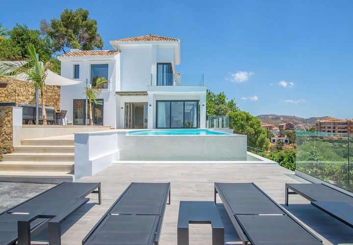Villa a Elviria, Malaga, Elviria - € 3.500.000 | Ref: R4381756 - foto 1