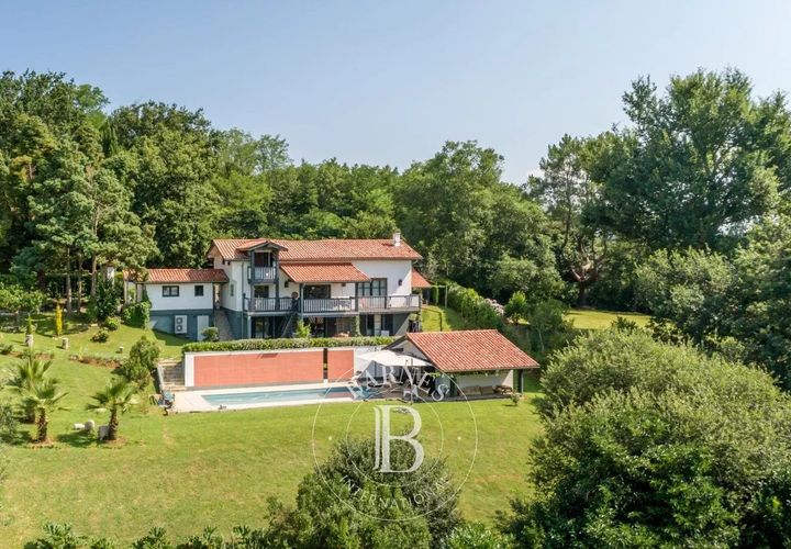 Villa a Arbonne, Pyrenees-Atlantiques, Arbonne - € 1.500.000 | Ref: M1574 - foto 1
