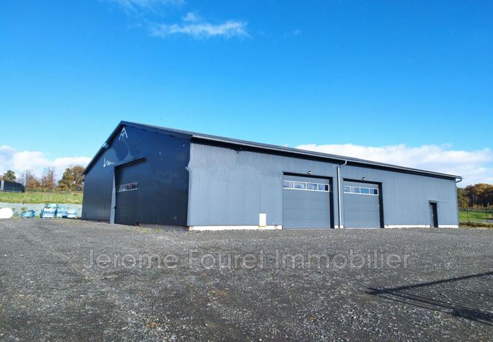 L'establiment comercial a Uzerche, Correze, Uzerche - € 339.000 | Ref: 913P6V-tw - foto 1