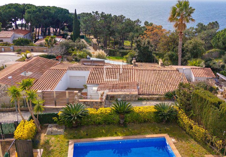 Villa i Lloret De Mar, Gerona, Lloret De Mar - € 900.000 | Ref: CBR57516 - foto 1