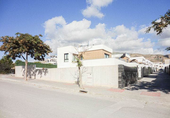 Villa i Finestrat, Alicante, Finestrat - € 795.000 | Ref: 10070 - foto 1