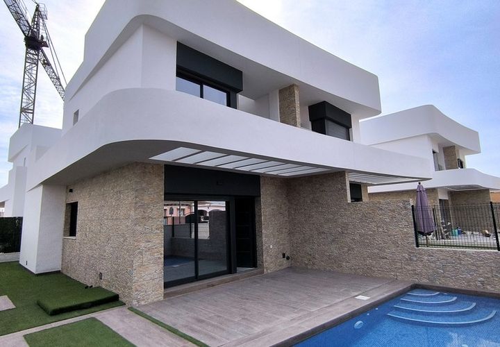 Villa i La Marina, Alicante, La Marina - € 379.000 | Ref: 200-3893 - foto 1