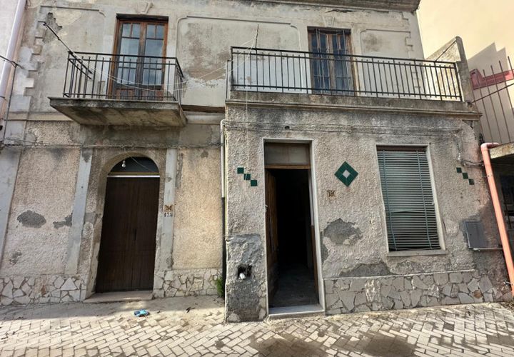 Villa a Pace del Mela, Messina, Pace del Mela - € 50.000 | Ref: CIF005 - foto 1