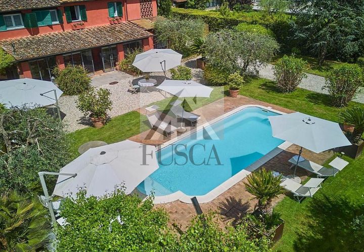Villa i Lucca, Lucca, Lucca - € 700.000 | Ref: 5817 - foto 1