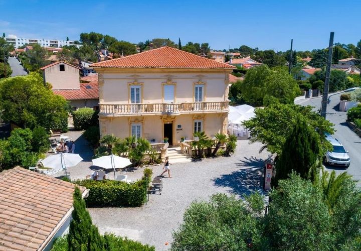 Erhvervsejendom i Saint-Raphaël, Var, Saint-Raphaël - € 2.152.000 | Ref: 21001 - foto 1