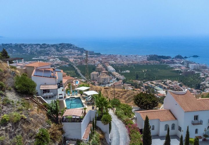 Villa i Almunecar, Granada, Almunecar - € 899.500 | Ref: PSRE-V1177 - foto 1