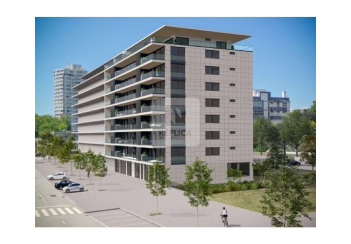 Lejlighed i Porto, Porto, Porto - € 670.000 | Ref: RE0145-3E-RZ - foto 1