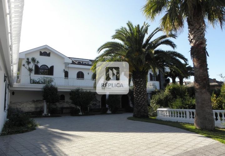Villa a Oliveira do Douro, Porto, Oliveira do Douro - € 1.500.000 | Ref: RN0080-RA - foto 1