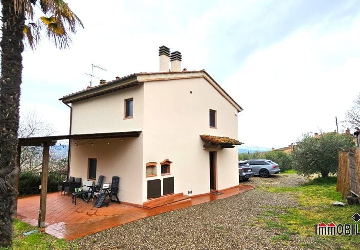 Villa a Casole d'Elsa, Siena, Casole d'Elsa - € 325.000 | Ref: AEE-2158 - foto 1
