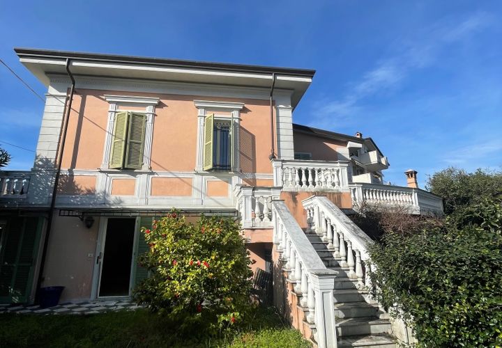 Byhus i Carrara, Massa and Carrara, Carrara - € 410.000 | Ref: 1304 - foto 1