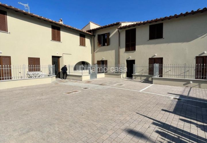 Villa a Prato, Prato, Prato - € 355.000 | Ref: DC355 - VERGAIO n3 - foto 1