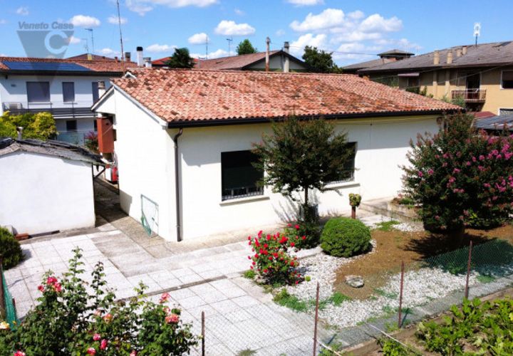 Villa i Padua, Padua, Padua - € 170.000 | Ref: CCAM515 - foto 1