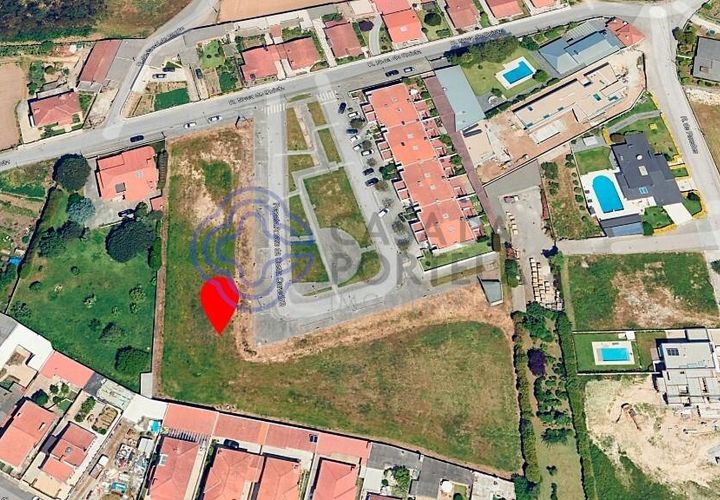 Helårsgrund i Maia, Porto, Maia - € 109.000 | Ref: 194751 - foto 1