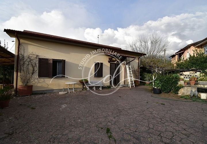Villa i Pietrasanta, Lucca, Pietrasanta - € 350.000 | Ref: 2379 - foto 1