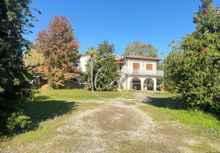 Villa i Pietrasanta, Lucca, Pietrasanta - € 800.000 | Ref: 2307 - foto 1