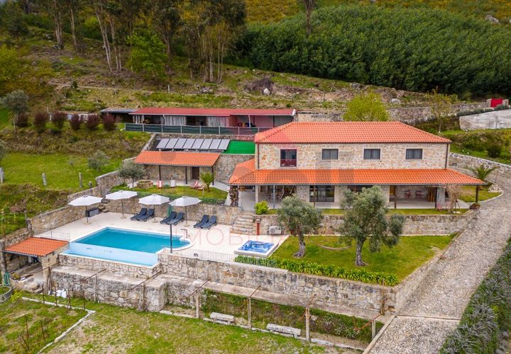 Villa i Arcos de Valdevez, Viana do Castelo, Arcos de Valdevez - € 750.000 | Ref: AVV-2371-BG-1024 - foto 1
