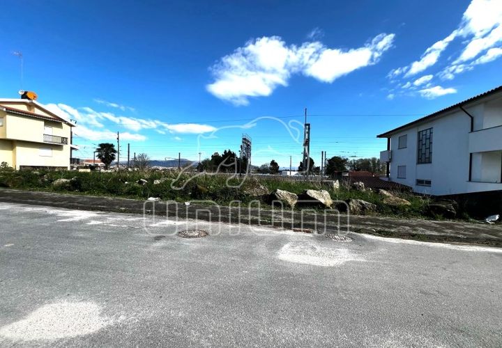 Helårsgrund i Darque, Viana do Castelo, Darque - € 82.000 | Ref: R5212 - foto 1