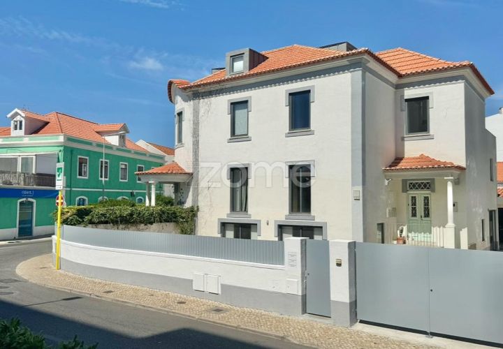 Villa i Carcavelos, Lisbon, Carcavelos - € 2 300 000 | Ref: ZMPT570885 - foto 1