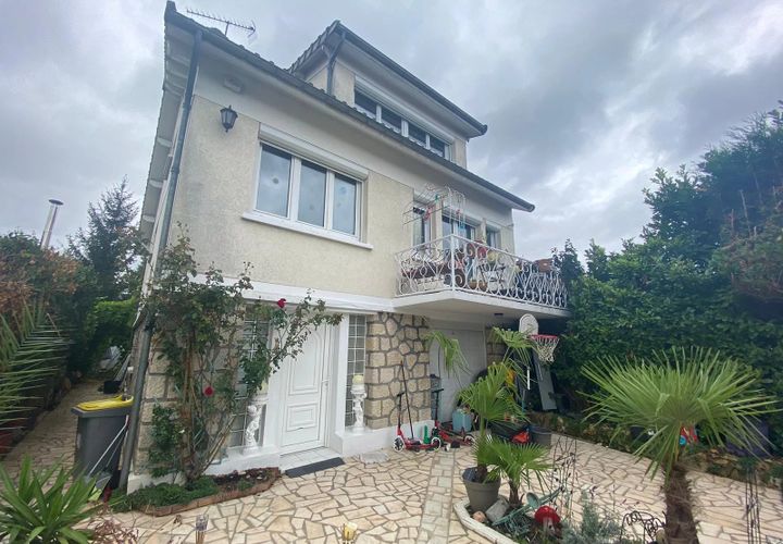 Villa i Ormesson-sur-Marne, Val-de-Marne, Ormesson-sur-Marne - € 549.000 | Ref: 85710513 - foto 1