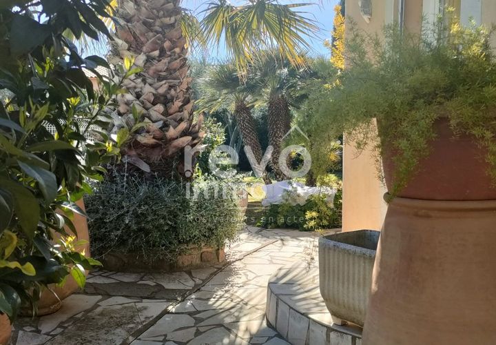 Villa i Pezenas, Herault, Pezenas - € 572.000 | Ref: 4901049965 - foto 1