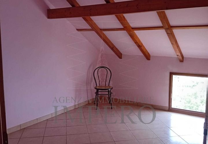 Villa a Dolceacqua, Imperia, Dolceacqua - € 270.000 | Ref: 23088 - foto 1