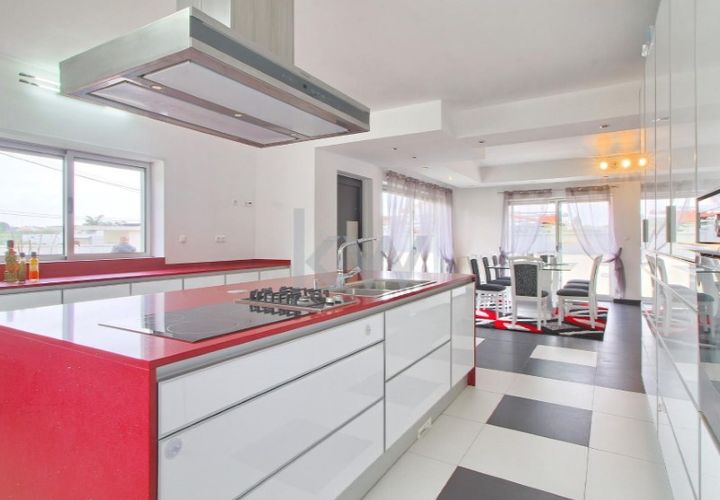 Villa i Aveiro, Aveiro, Aveiro - € 550.000 | Ref: KWPT-003286 - foto 1
