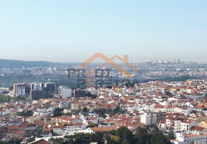 Helårsgrund i Odivelas, Lisbon, Odivelas - € 160.000 | Ref: PP5280 - foto 1
