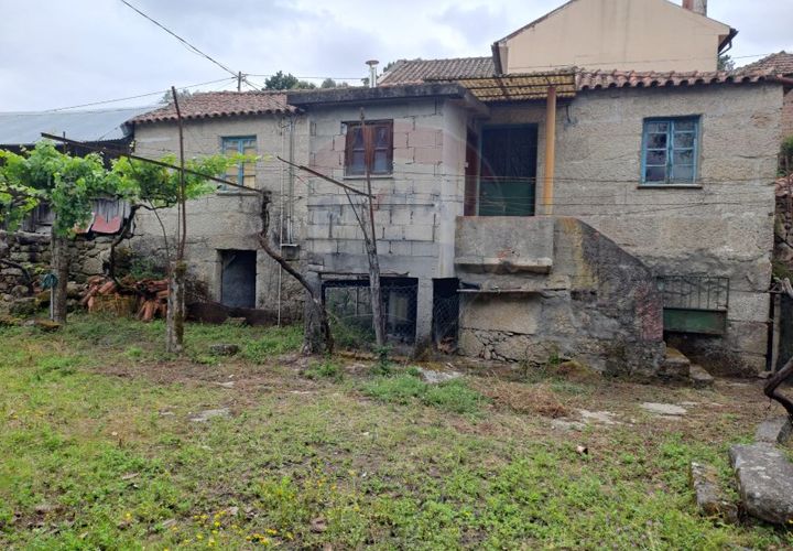 Landejendom i Arcos de Valdevez, Viana do Castelo, Arcos de Valdevez - € 46.500 | Ref: 1084-28 - foto 1