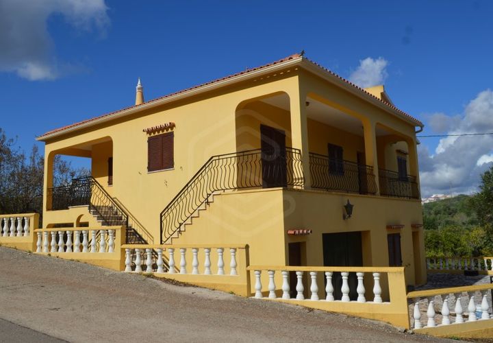 Villa i Alte, Faro, Alte - € 450.000 | Ref: 00/M/19348 - foto 1