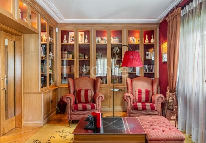 Villa a Pedroucos, Porto, Pedroucos - € 1.200.000 | Ref: ZMPT574907 - foto 1