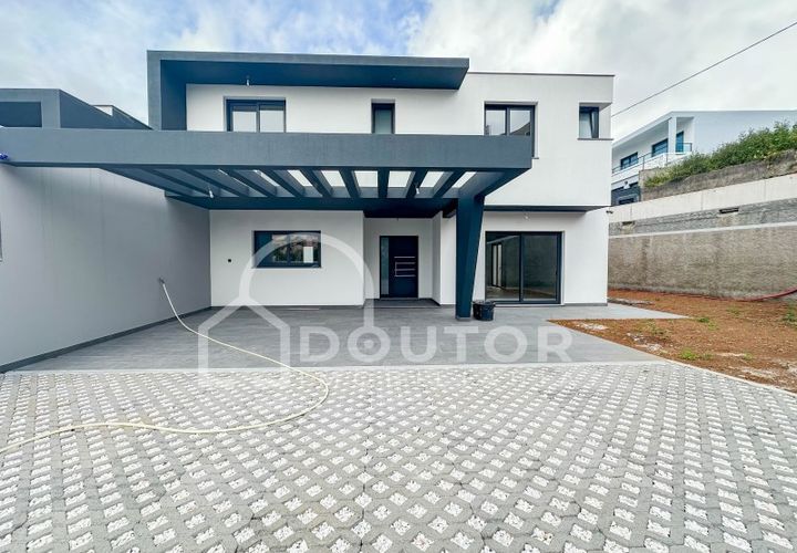 Villa a Sao Roque, Madeira, Sao Roque - € 750.000 | Ref: DR425 - foto 1