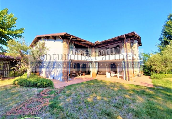Landejendom i Bedizzole, Brescia, Bedizzole - € 980.000 | Ref: AS045 - foto 1