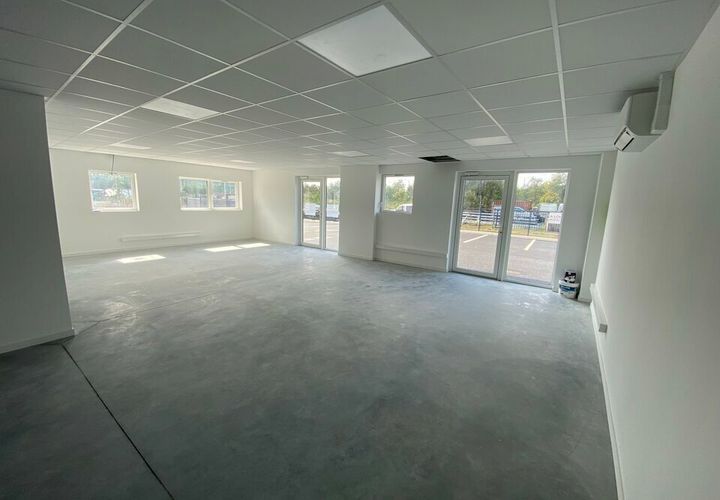 L'establiment comercial a Mios, Gironde, Mios - € 10.200/mes | Ref: 33_0930-MD - foto 1