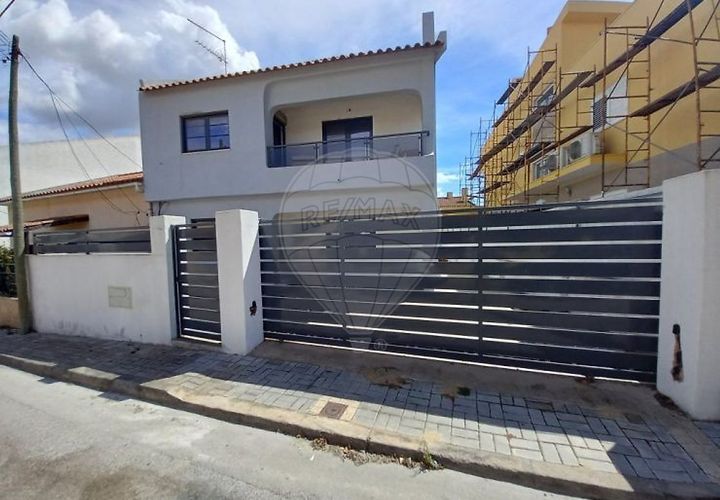 Villa i Amora, Setubal, Amora - € 430.000 | Ref: RR-121161139-286 - foto 1