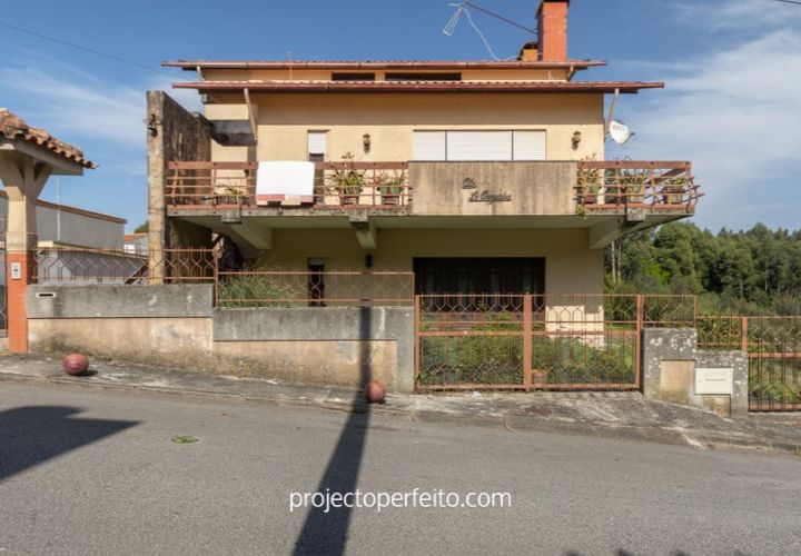 Villa a Espinho, Aveiro, Espinho - € 295.000 | Ref: 3681 - foto 1