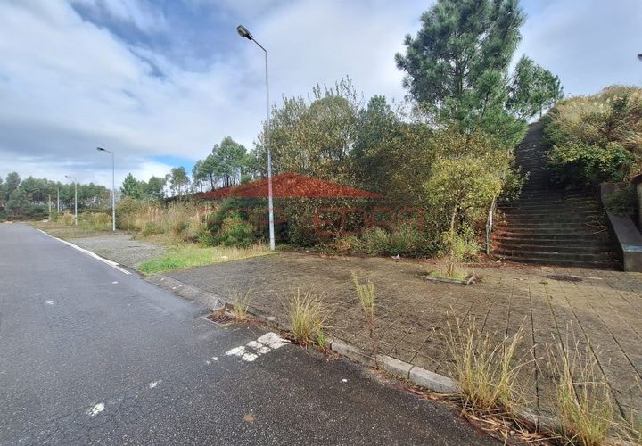 Helårsgrund i Valongo, Porto, Valongo - € 120.000 | Ref: 201021 - foto 1