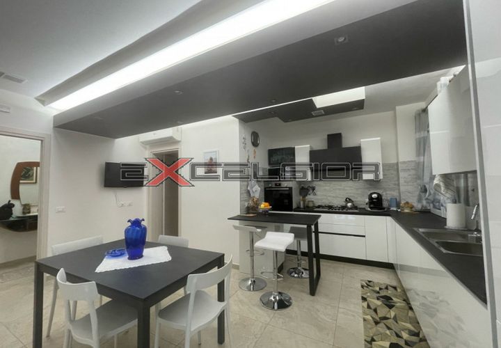 Villa i Adria, Rovigo, Adria - € 250.000 | Ref: AD2507V-L - foto 1