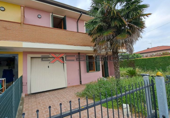 Villa i Cona, Venice, Cona - € 122.000 | Ref: CN010V-R - foto 1