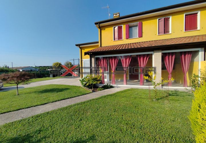 Villa a Cavarzere, Venice, Cavarzere - € 195.000 | Ref: CA132V-R - foto 1
