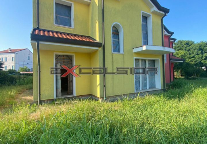 Villa i Corbola, Rovigo, Corbola - € 70.000 | Ref: CO005V-L - foto 1