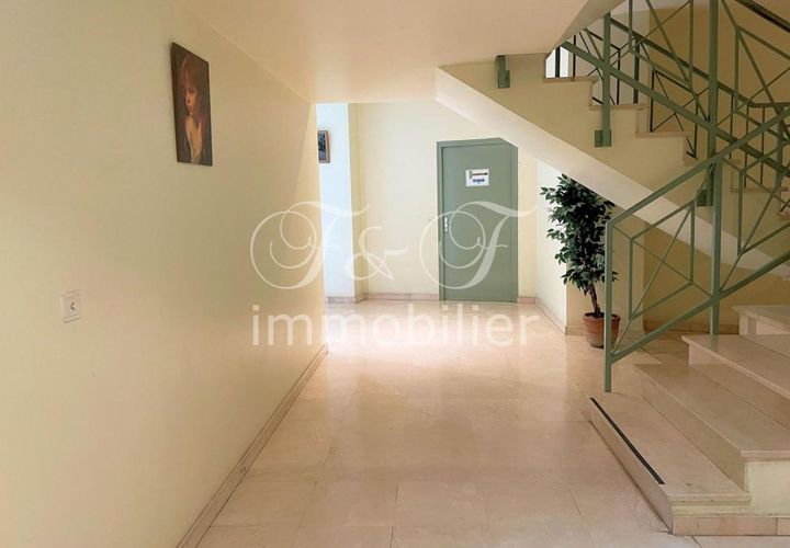 Studio i Apt, Vaucluse, Apt - € 116 000 | Ref: LUB-001246 - foto 1