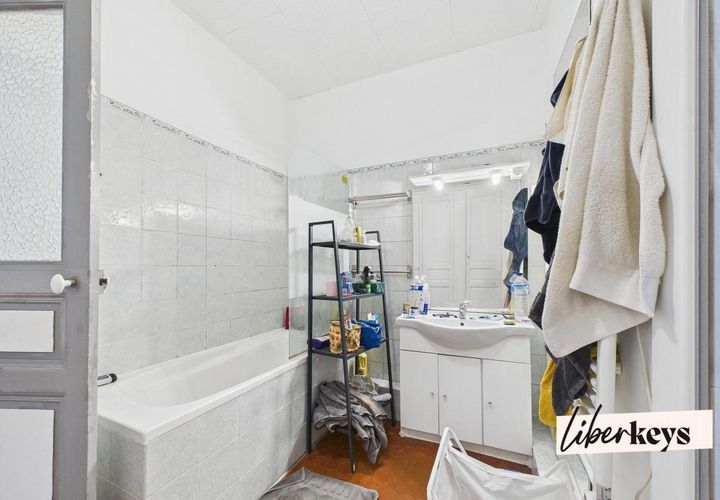 Leilighet i Marseille, Bouches-du-Rhone, Marseille - € 352 000 | Ref: DOM12955 - foto 1