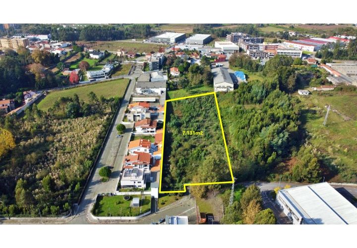Helårsgrund i Maia, Porto, Maia - € 550.000 | Ref: RO2404 - foto 1