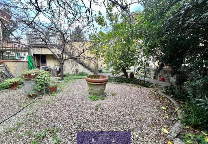 Byhus i Florence, Florence, Florence - € 1.250.000 | Ref: a25008 - foto 1